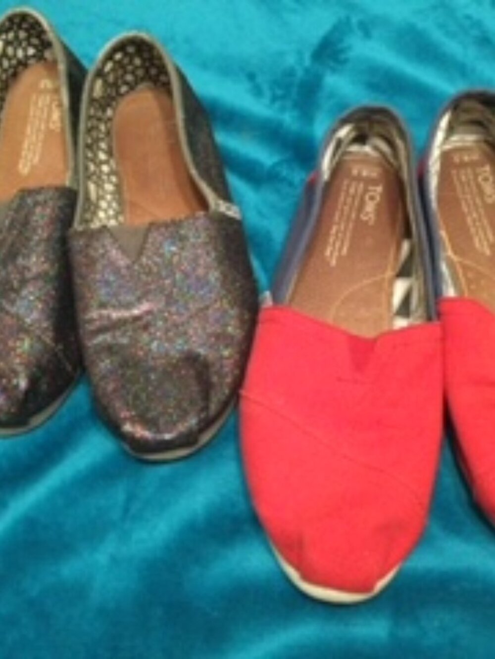 2 pair of Tom's Alpargata
